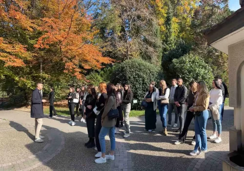 Studenti agroekonomije sa Poljoprivrednog fakulteta u Zemunu obišli su Botaničku baštu